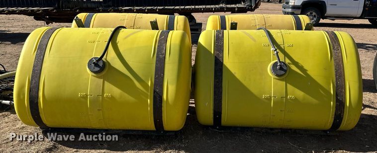 image for item KX9127 (4) John Deere fertilizer tanks