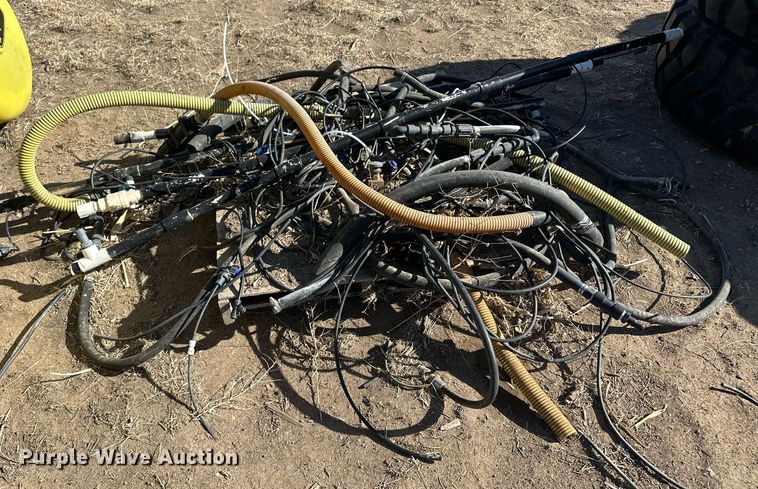 image for item KX9127 (4) John Deere fertilizer tanks