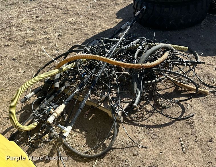 image for item KX9127 (4) John Deere fertilizer tanks