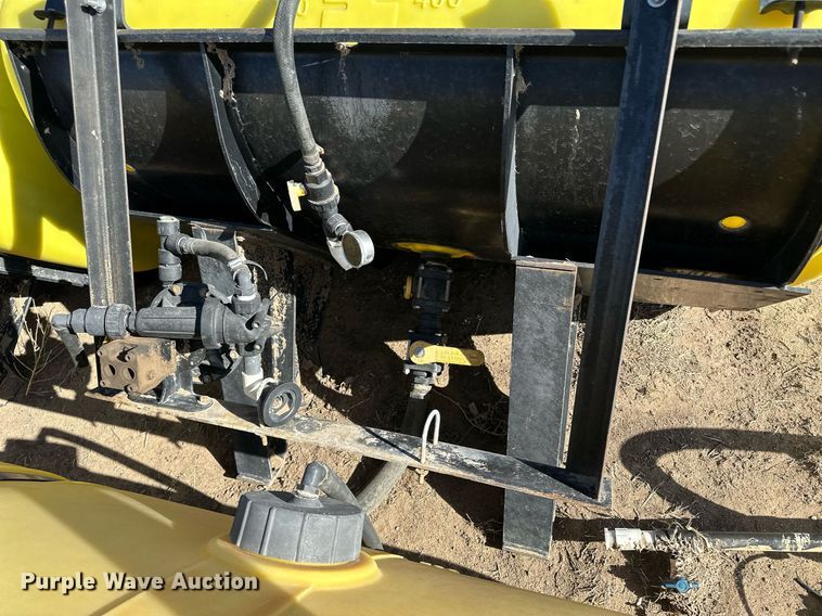 image for item KX9127 (4) John Deere fertilizer tanks