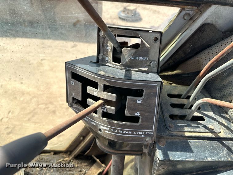 image for item KX9129 Massey Ferguson 2745  tractor