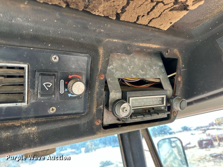 image for item KX9129 Massey Ferguson 2745  tractor