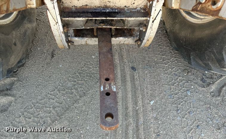 image for item KX9129 Massey Ferguson 2745  tractor