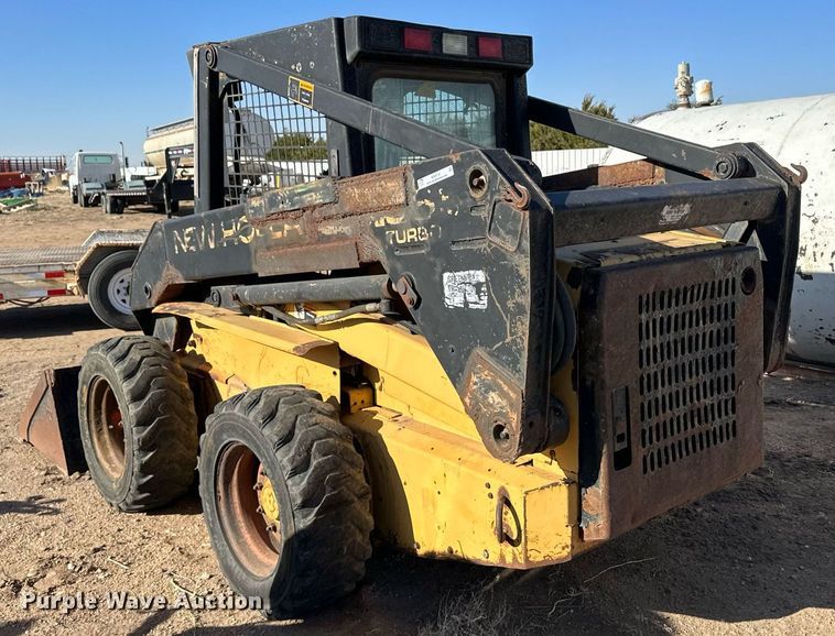 image for item KX9131 1996 New Holland LX865  skid steer loader