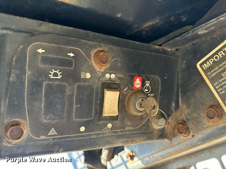 image for item KX9131 1996 New Holland LX865  skid steer loader