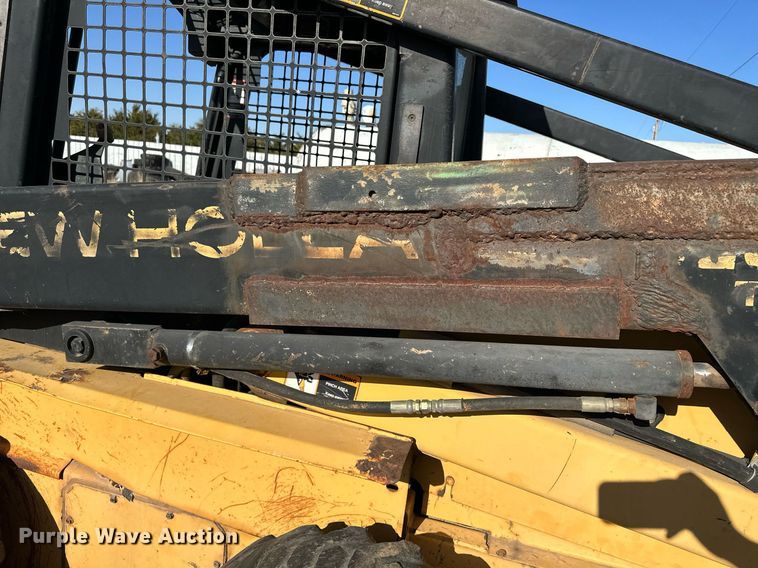 image for item KX9131 1996 New Holland LX865  skid steer loader