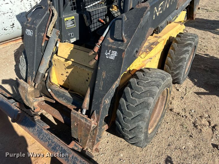 image for item KX9131 1996 New Holland LX865  skid steer loader