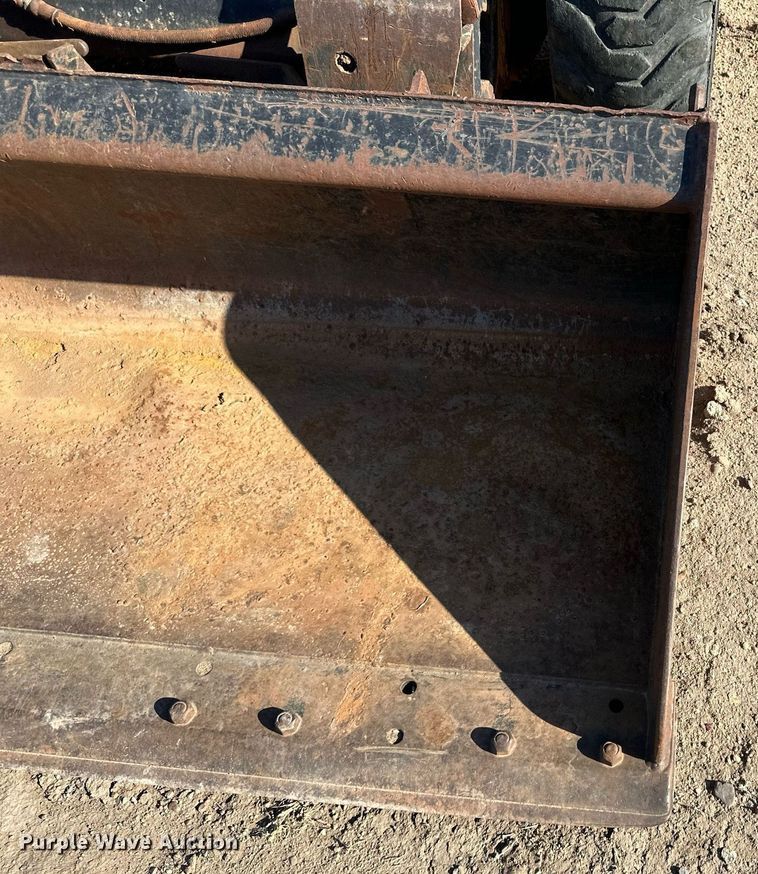 image for item KX9131 1996 New Holland LX865  skid steer loader