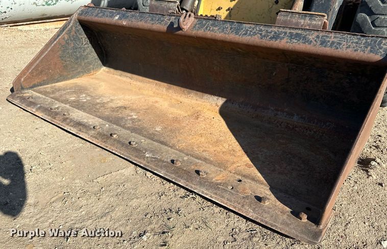 image for item KX9131 1996 New Holland LX865  skid steer loader