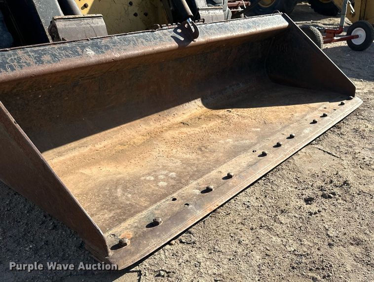 image for item KX9131 1996 New Holland LX865  skid steer loader