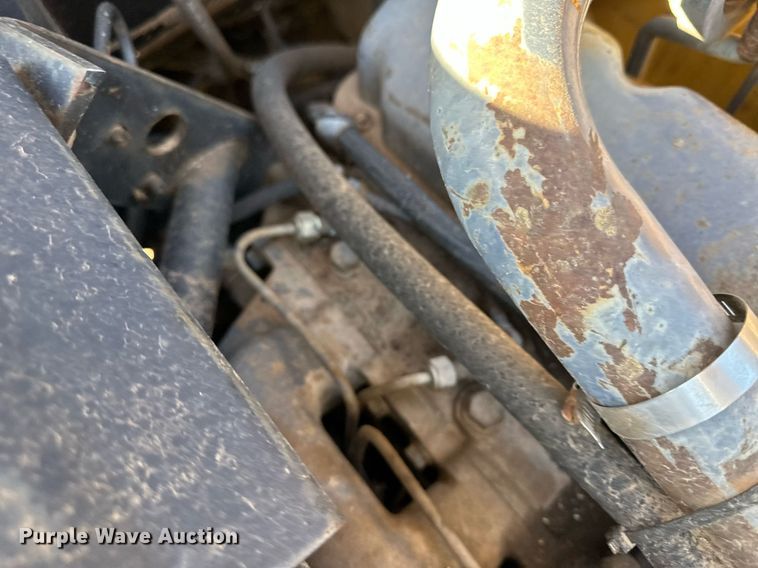 image for item KX9131 1996 New Holland LX865  skid steer loader