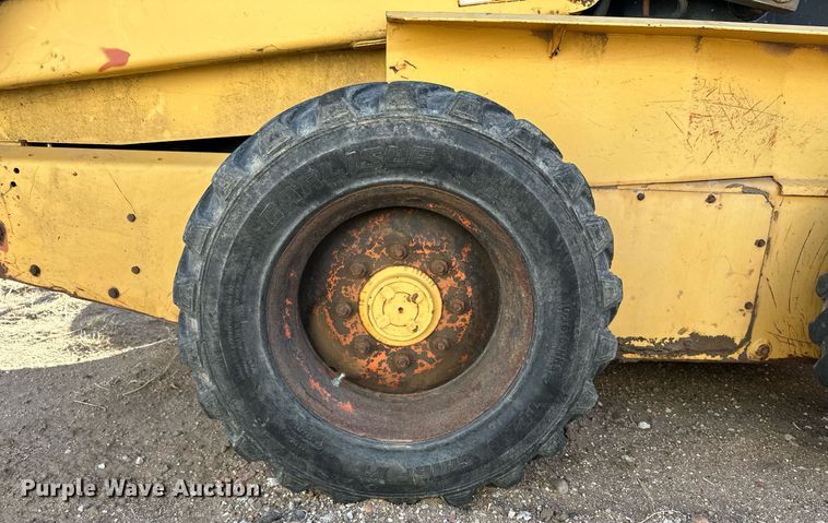 image for item KX9131 1996 New Holland LX865  skid steer loader