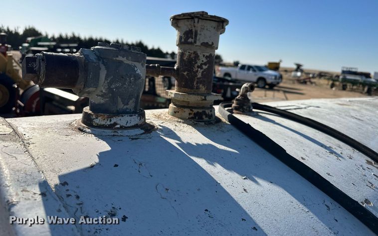 image for item KX9133 Fuel tank