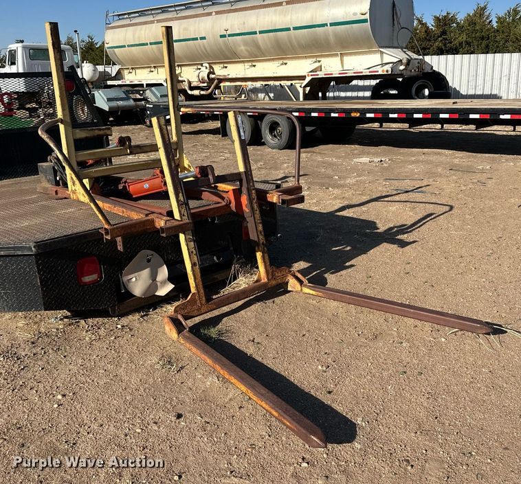 image for item KX9135 Bale forks