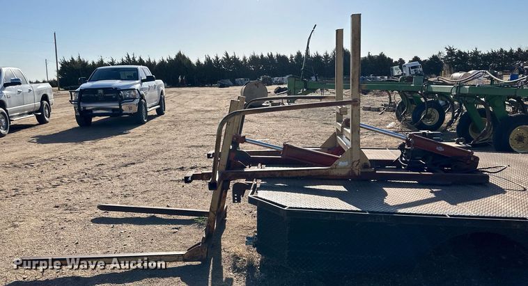 image for item KX9135 Bale forks