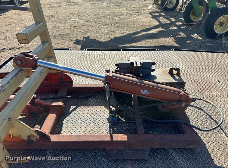 image for item KX9135 Bale forks