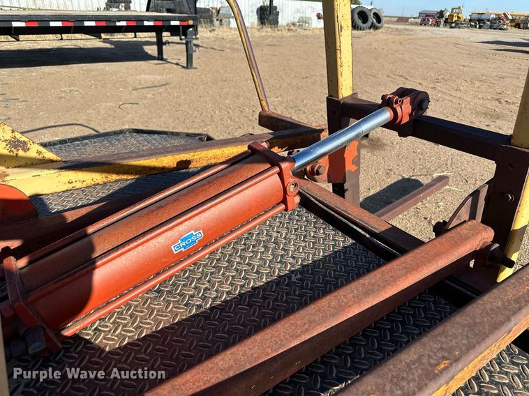 image for item KX9135 Bale forks