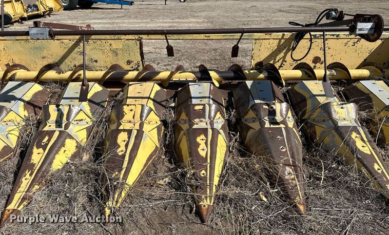 image for item KX9137 New Holland 974  corn head