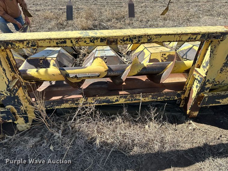 image for item KX9137 New Holland 974  corn head