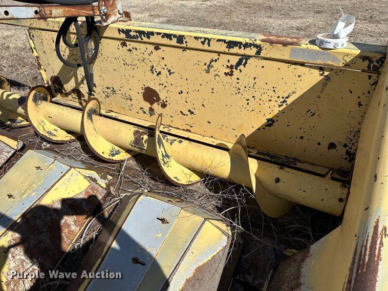 image for item KX9137 New Holland 974  corn head