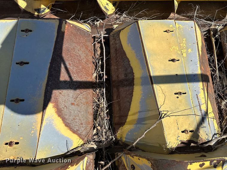 image for item KX9137 New Holland 974  corn head