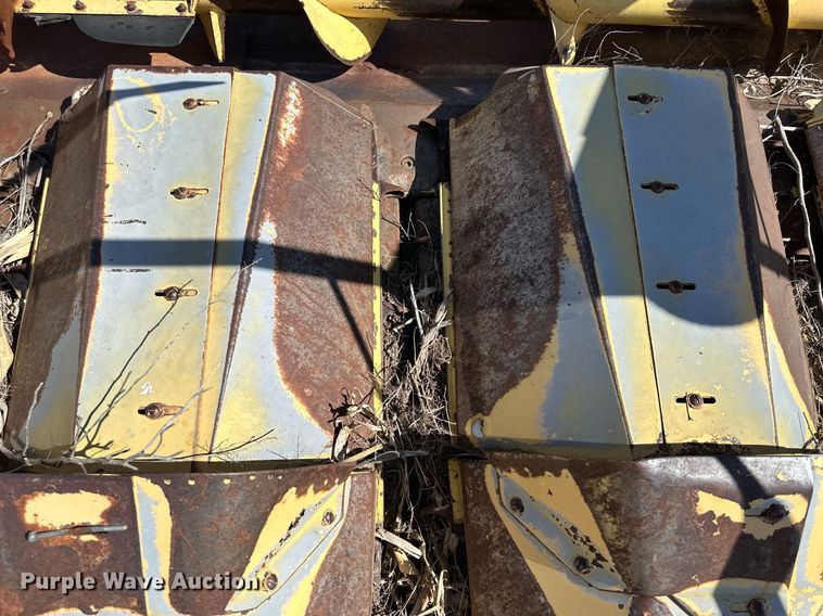 image for item KX9137 New Holland 974  corn head