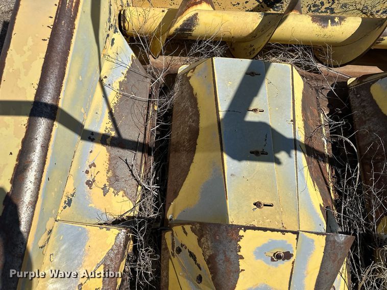 image for item KX9137 New Holland 974  corn head