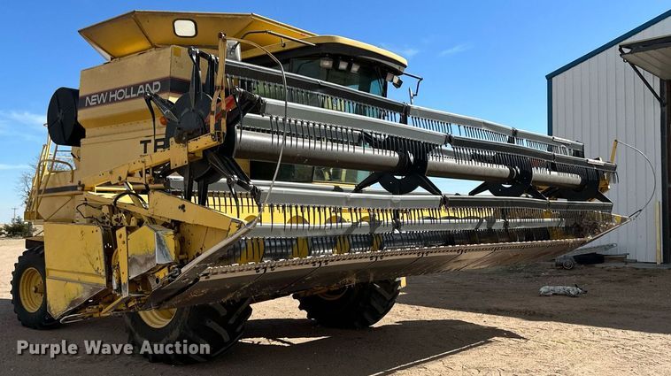 image for item KX9138 New Holland TR98  combine