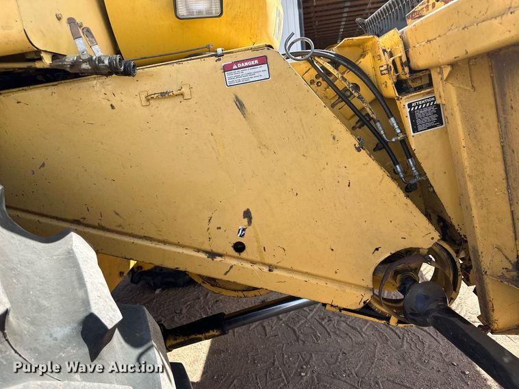 image for item KX9138 New Holland TR98  combine