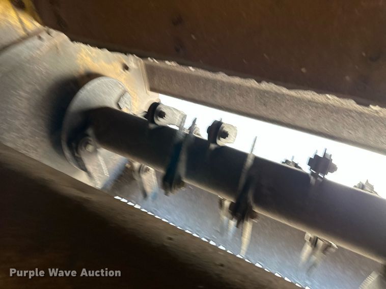 image for item KX9138 New Holland TR98  combine