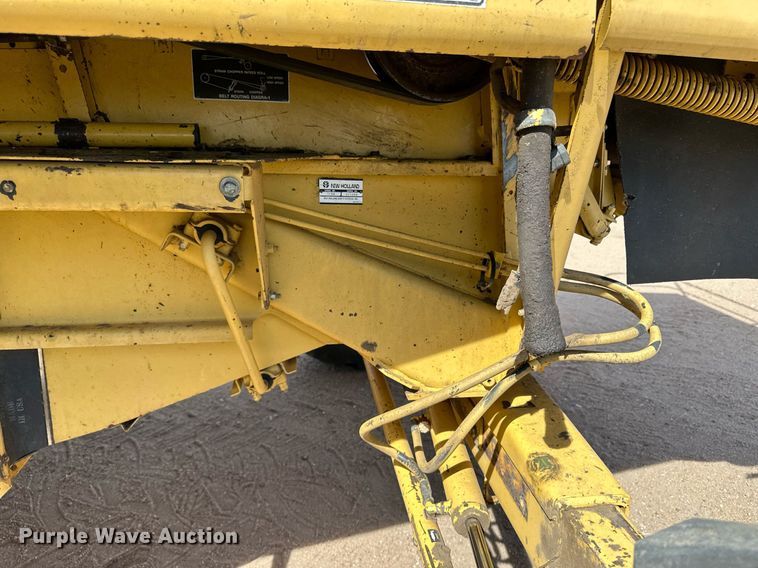 image for item KX9138 New Holland TR98  combine