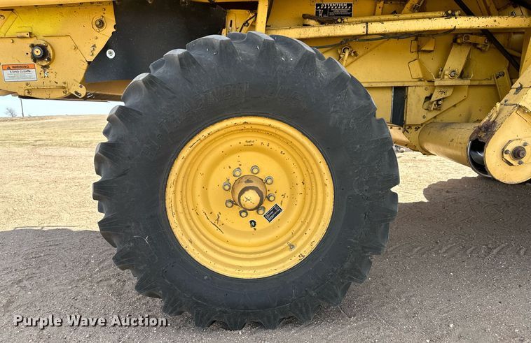 image for item KX9138 New Holland TR98  combine