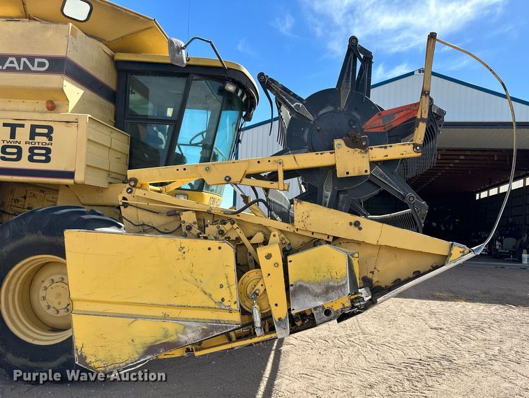 image for item KX9138 New Holland TR98  combine