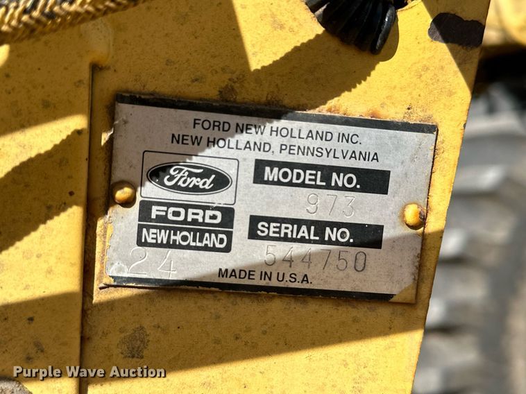 image for item KX9138 New Holland TR98  combine