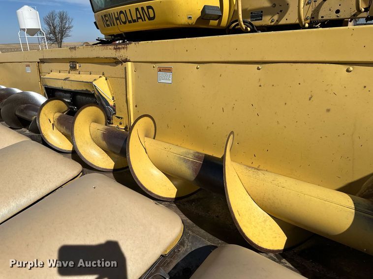 image for item KX9139 New Holland 996  corn head