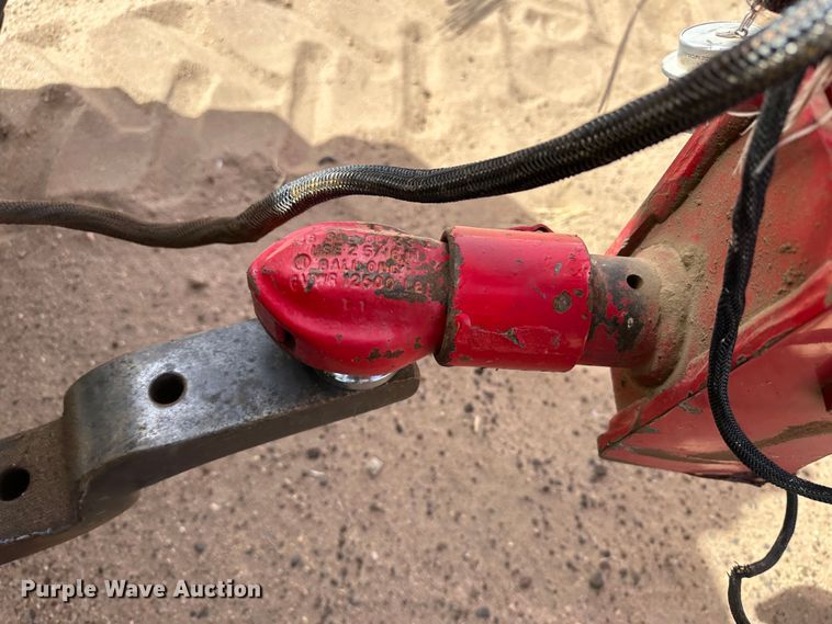 image for item KX9196 2013 Massey Ferguson 1843S  self-contained small square baler