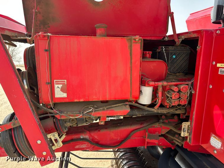 image for item KX9196 2013 Massey Ferguson 1843S  self-contained small square baler