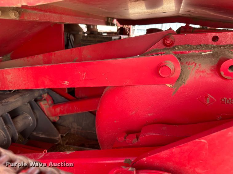 image for item KX9196 2013 Massey Ferguson 1843S  self-contained small square baler