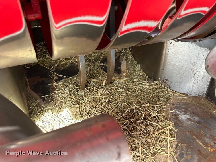 image for item KX9196 2013 Massey Ferguson 1843S  self-contained small square baler