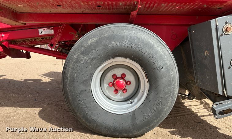 image for item KX9196 2013 Massey Ferguson 1843S  self-contained small square baler