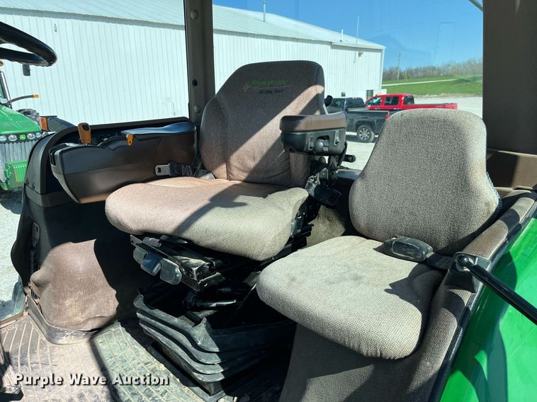 image for item LA9922 2008 John Deere 8130  MFWD tractor