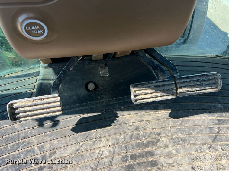 image for item LA9922 2008 John Deere 8130  MFWD tractor