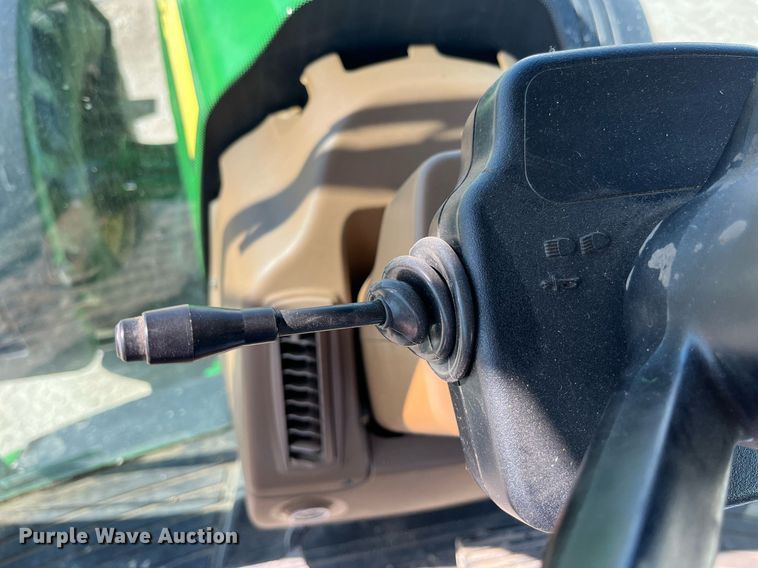 image for item LA9922 2008 John Deere 8130  MFWD tractor