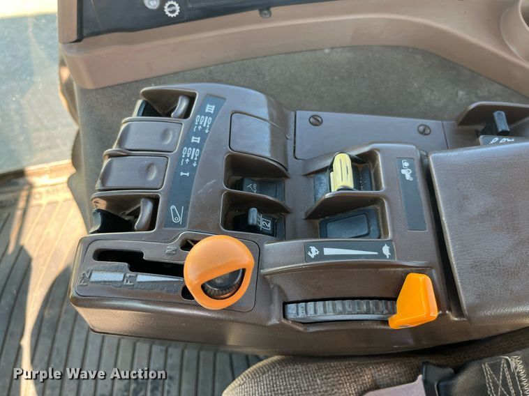 image for item LA9923 2008 John Deere 8130  MFWD tractor