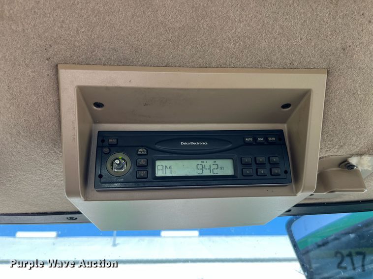 image for item LA9923 2008 John Deere 8130  MFWD tractor