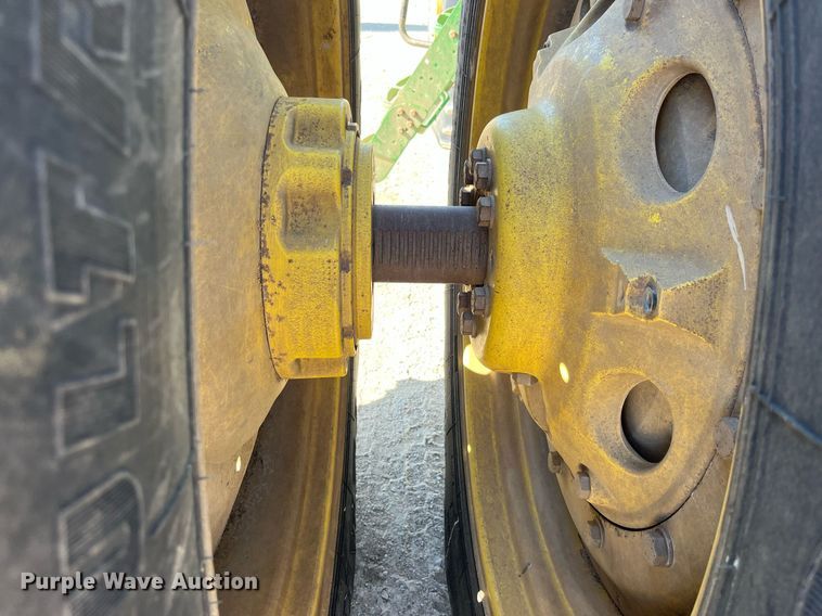 image for item LA9923 2008 John Deere 8130  MFWD tractor