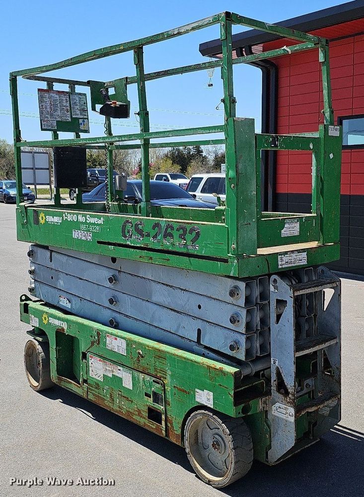 image for item LE9353 Genie GS2632  scissor lift