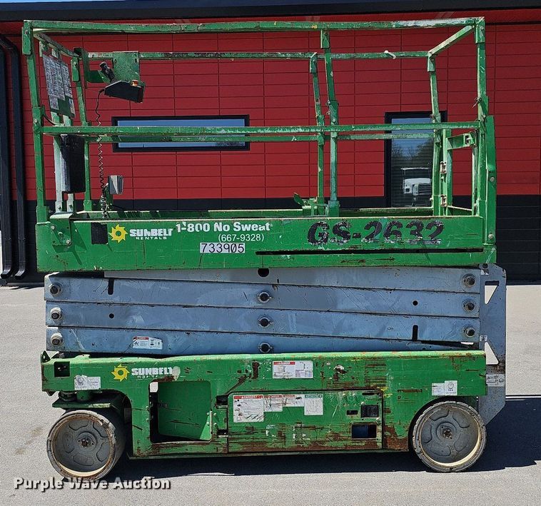 image for item LE9353 Genie GS2632  scissor lift