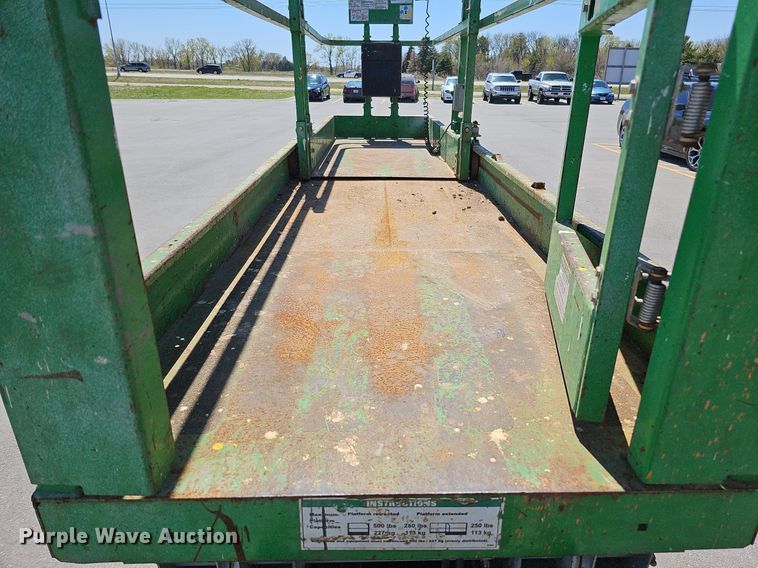 image for item LE9353 Genie GS2632  scissor lift