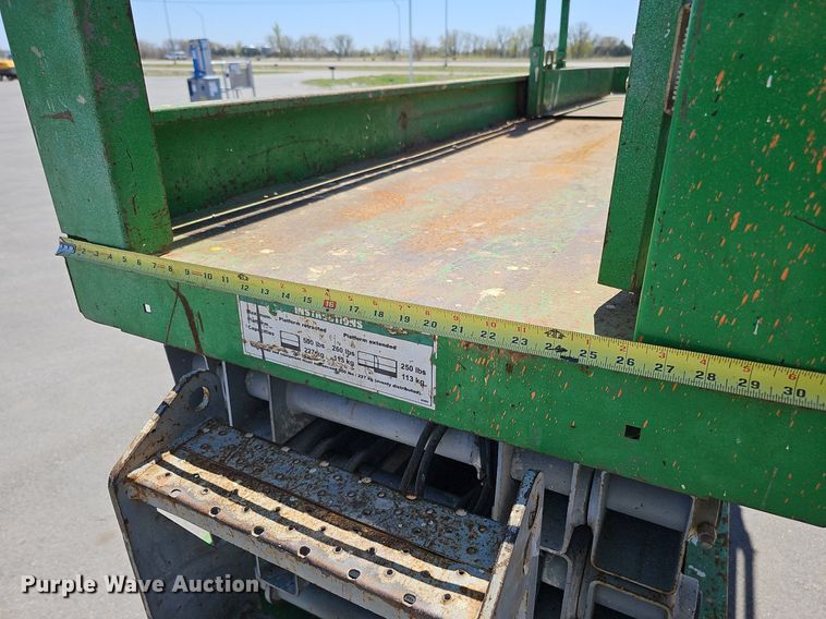 image for item LE9353 Genie GS2632  scissor lift